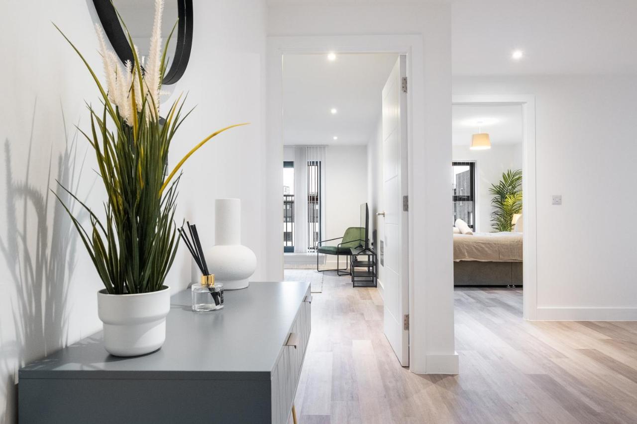 Exoticstay Apartments- 5* Elegant Luxury Centrally Located 2-Bedroom Apt Birmingham Exterior photo