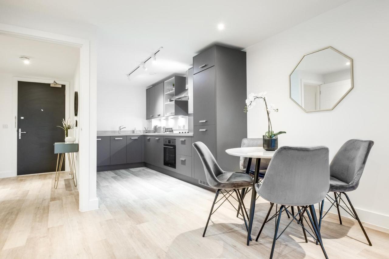 Exoticstay Apartments- 5* Elegant Luxury Centrally Located 2-Bedroom Apt Birmingham Exterior photo